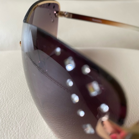 NEW WOMENS SUNGLASSES - Picture 2 of 4